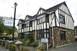 Cancer Society Accommodation - Daffodil House & Daffodil Lodge